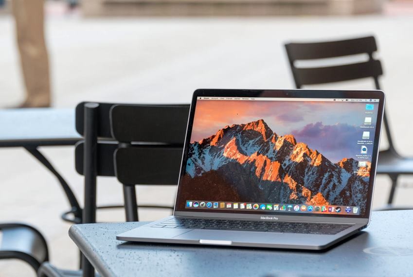 Чому важливо чистити MacBook?