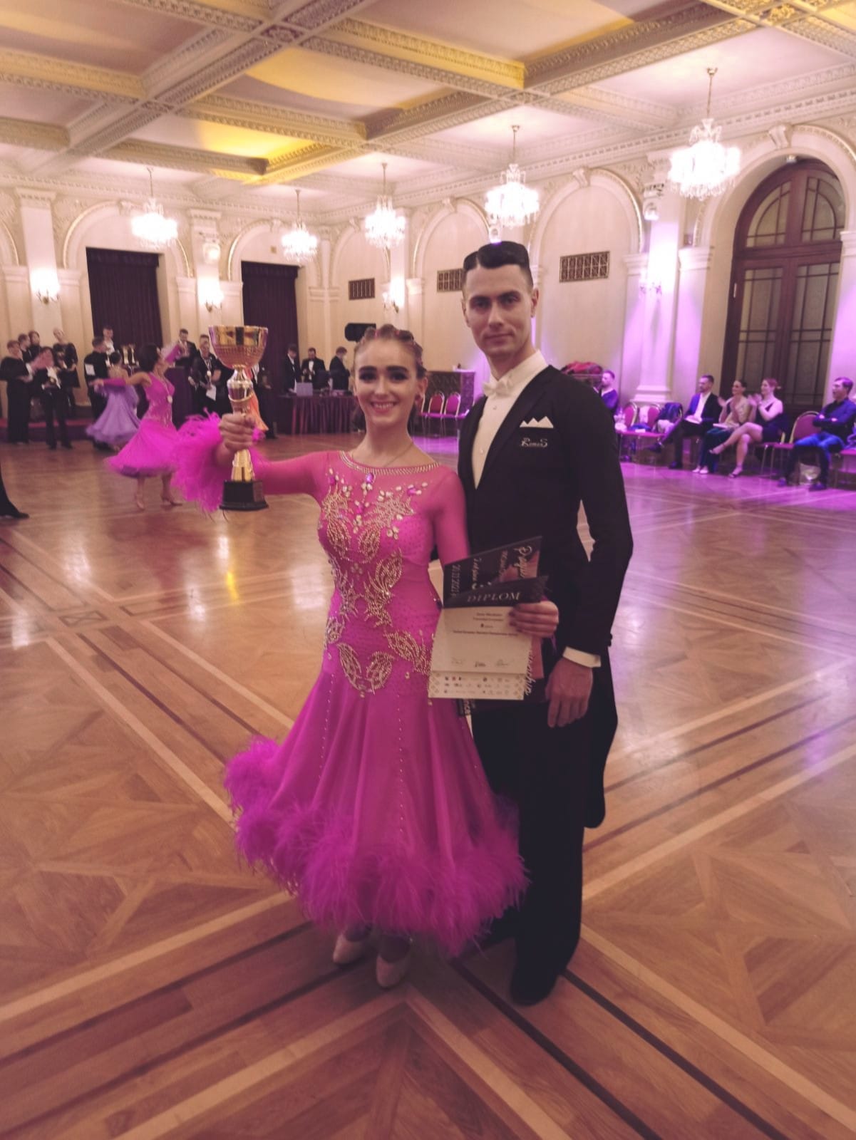 Юна прикарпатка здобула срібло чемпіонату Європи з бальних танців ФОТО