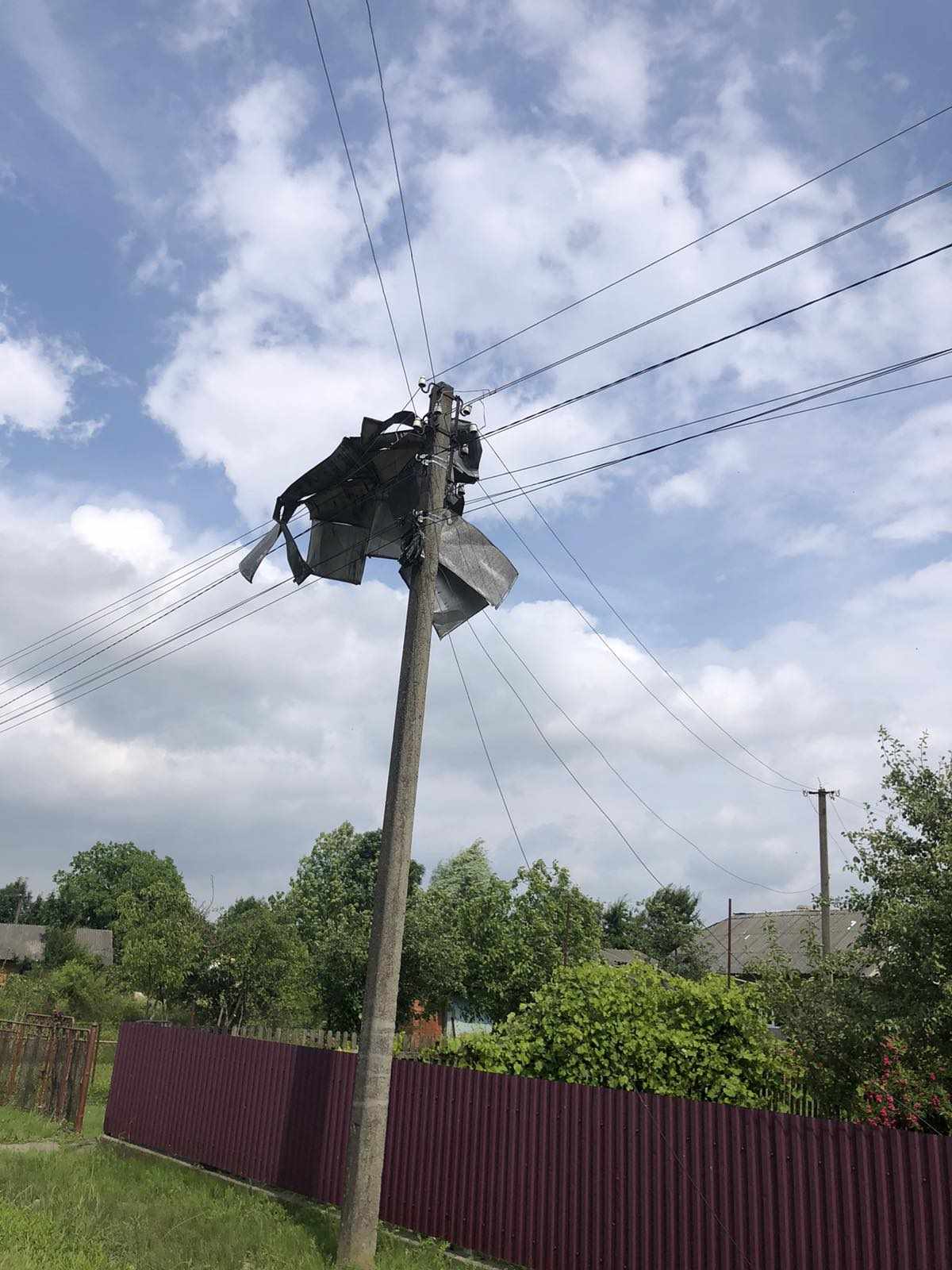 На Калущині буревій пошкодив будинки, лінію електропередач і газопровід