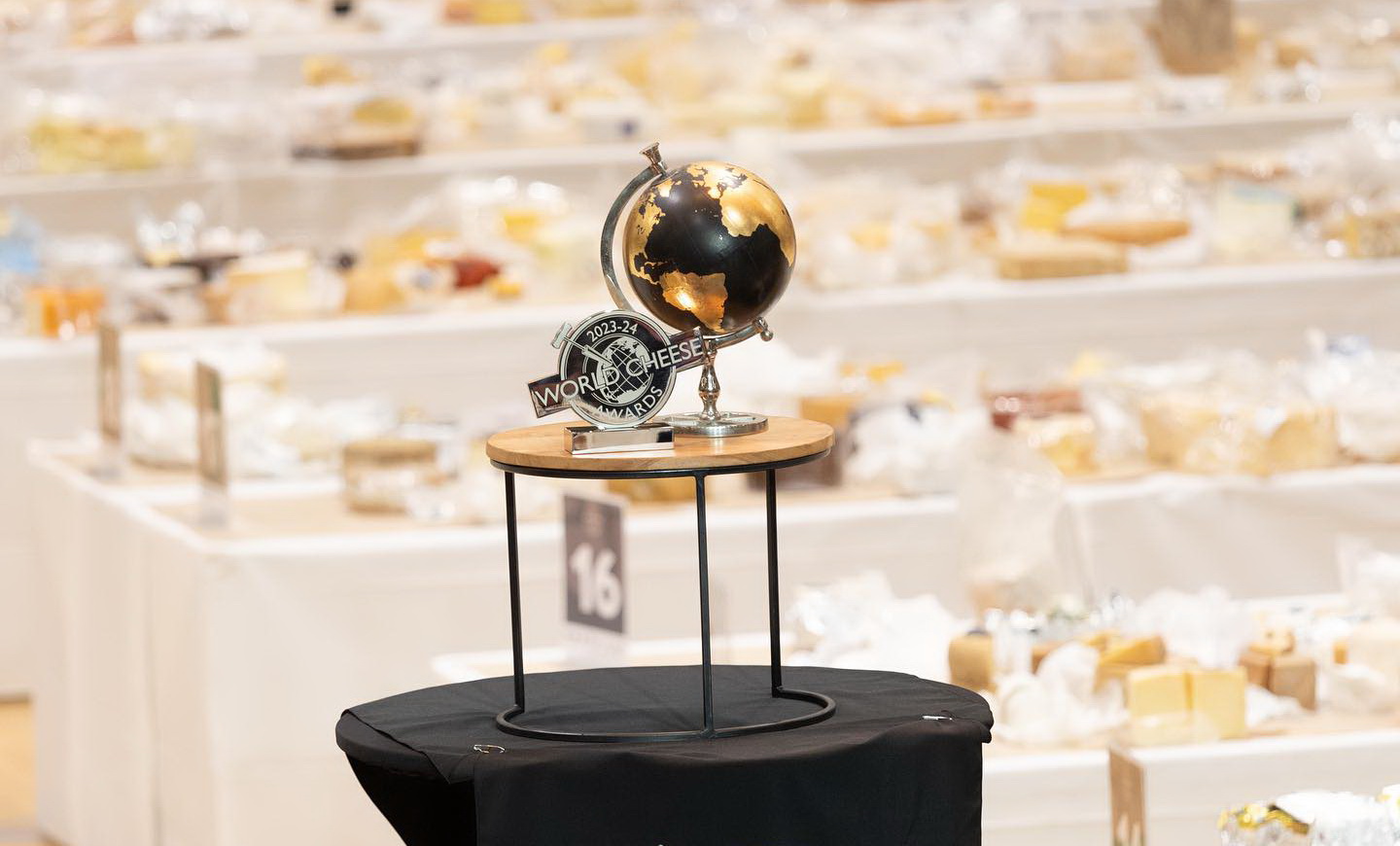 Прикарпатські сировари перемогли на міжнародному конкурсі "World Cheese Awards". ФОТО