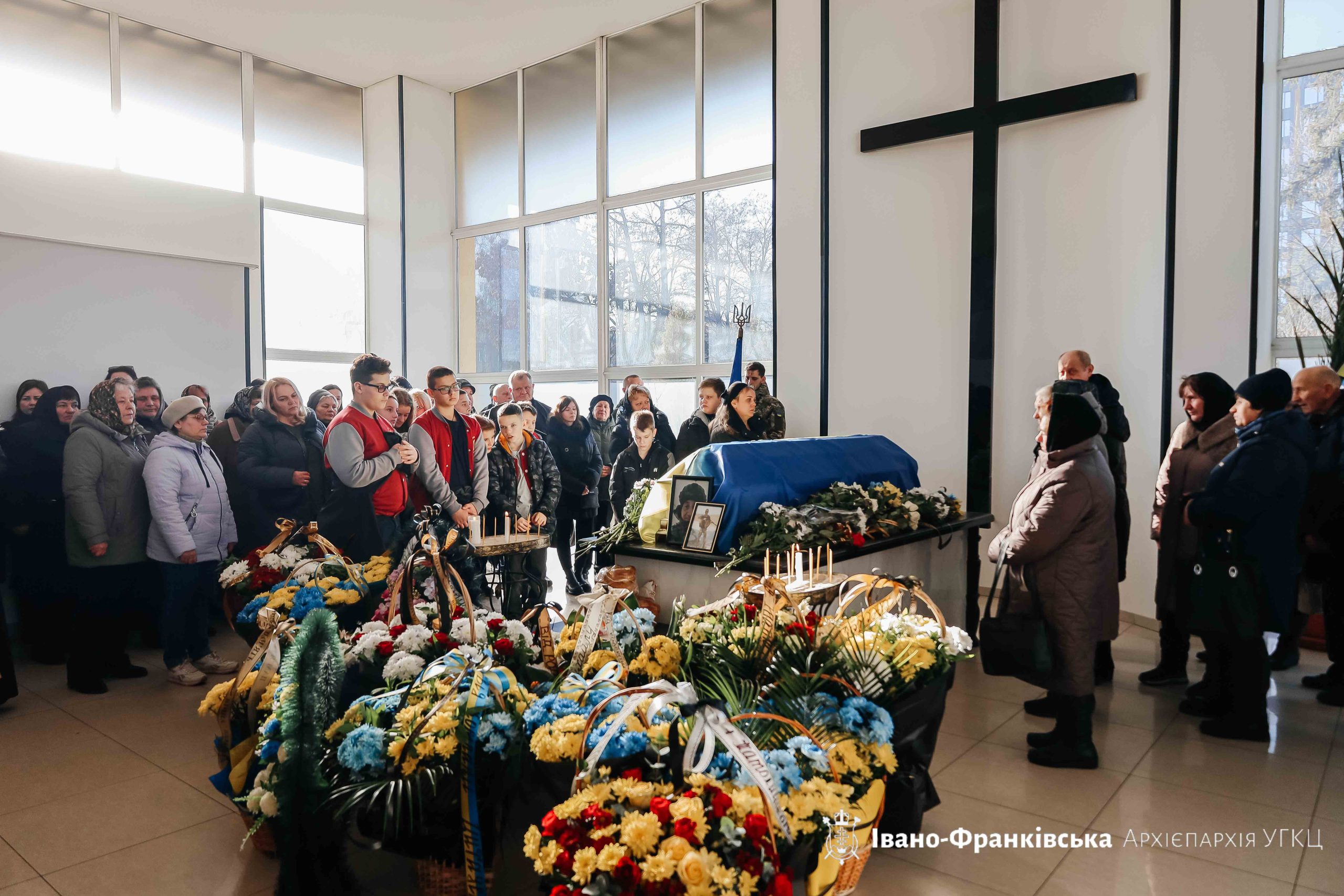 В Івано-Франківську попрощалися із полеглим Михайлом Когутом (Фото)